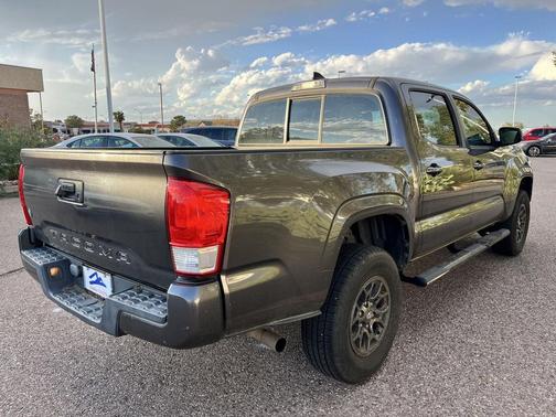 2016 Toyota Tacoma SR