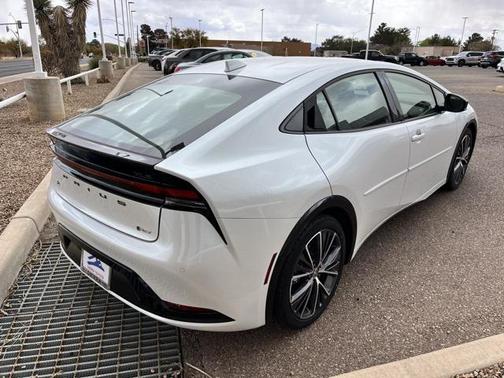 2023 Toyota Prius XLE