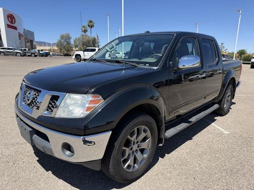 Magnetic Black Pearl 2019 Nissan Frontier SL