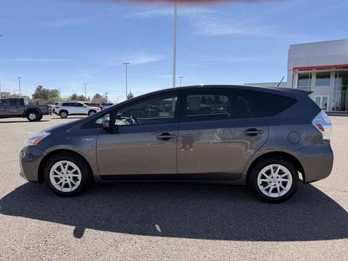 2014 Toyota Prius v Three