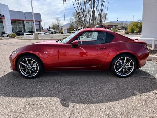 2023 Mazda MX-5 Miata RF Grand Touring