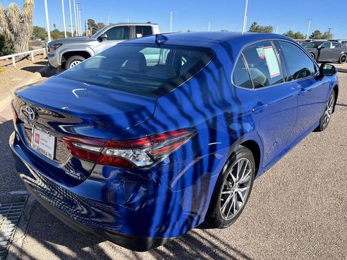 2024 Toyota Camry Hybrid XLE