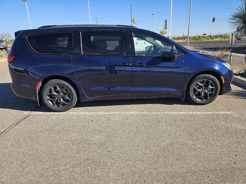 2018 Chrysler Pacifica Touring-L Plus