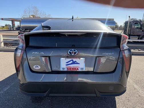 2016 Toyota Prius Three Touring