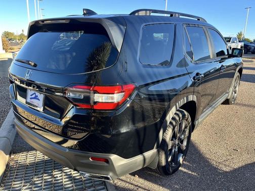 2023 Honda Pilot AWD Sport