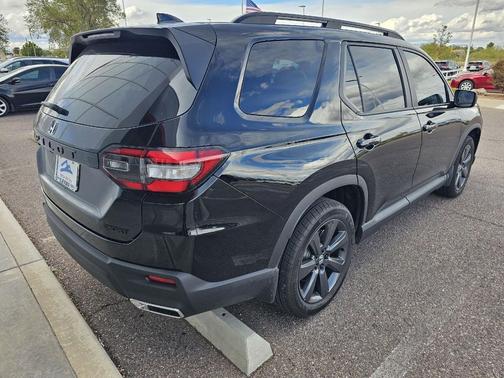 2023 Honda Pilot AWD Sport