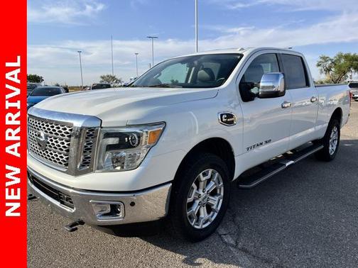 2016 Nissan Titan XD SL
