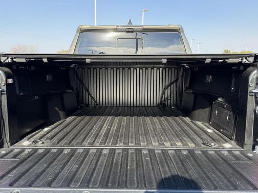 2025 Toyota Tacoma Hybrid TRD Off Road