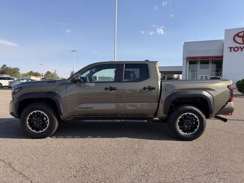 2025 Toyota Tacoma Hybrid TRD Off Road