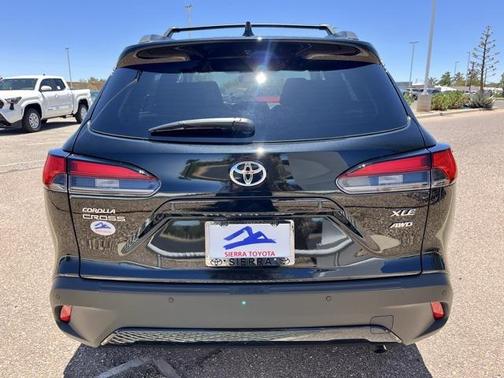 2025 Toyota Corolla Cross XLE