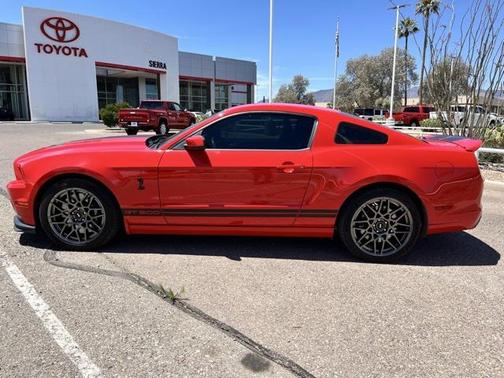 2014 Ford Shelby GT500 Base