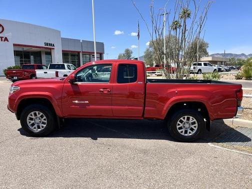 2018 Toyota Tacoma SR5