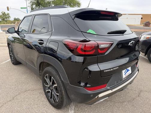 Mosaic Black Metallic 2025 Chevrolet Trailblazer ACTIV