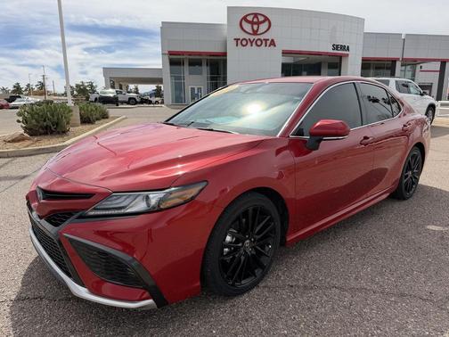 2024 Toyota Camry Hybrid SE