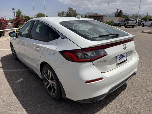 Platinum White Pearl 2023 Honda Civic LX