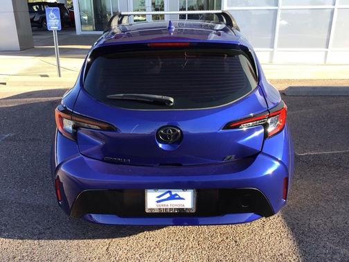 Blue Crush Metallic 2023 Toyota Corolla SE