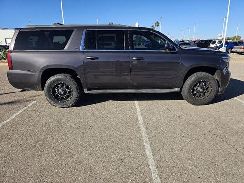 2016 Chevrolet Suburban LS