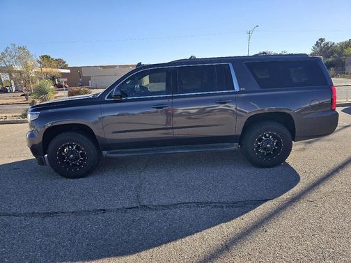 2016 Chevrolet Suburban LS