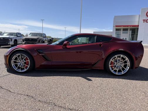 Long Beach Red Metallic Tintcoat 2019 Chevrolet Corvette Grand Sport