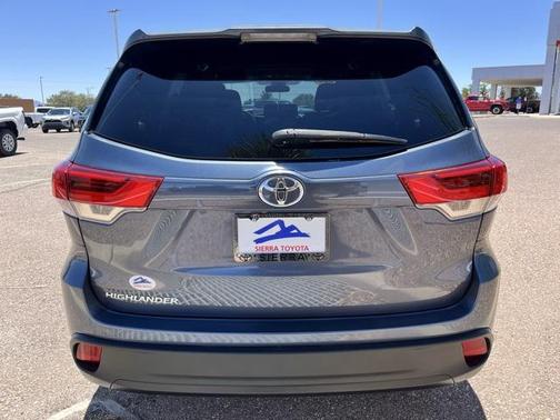 2019 Toyota Highlander LE