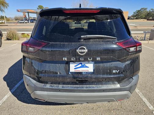 2022 Nissan Rogue SV