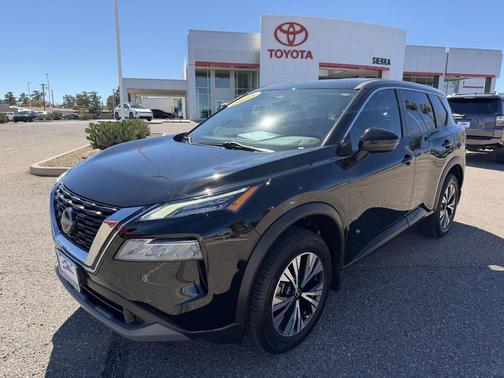 2022 Nissan Rogue SV