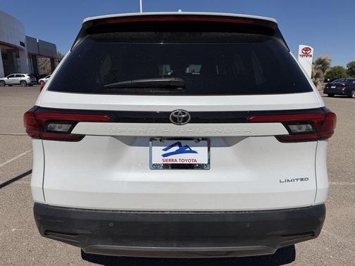 Wind Chill Pearl 2024 Toyota Grand Highlander Limited