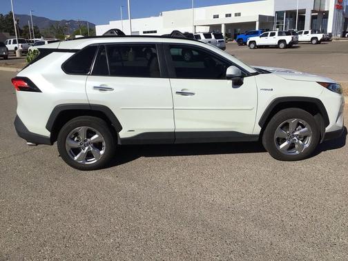 Blizzard Pearl 2021 Toyota RAV4 Hybrid Limited