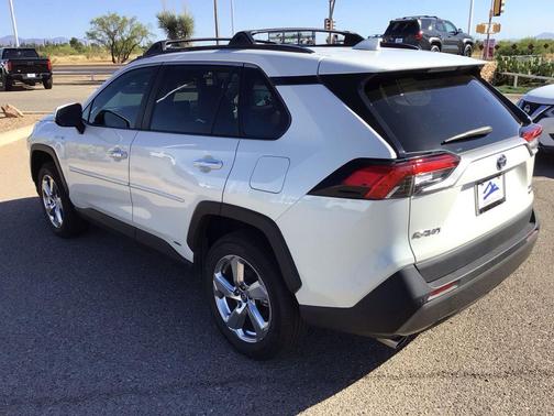 Blizzard Pearl 2021 Toyota RAV4 Hybrid Limited