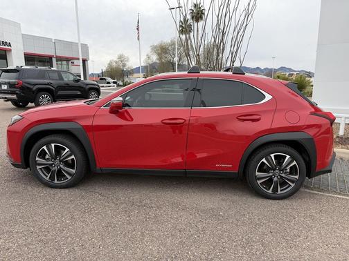 2022 Lexus UX 250h Base