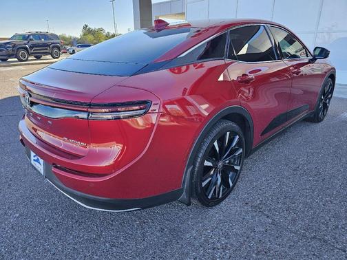 2024 Toyota Crown Platinum