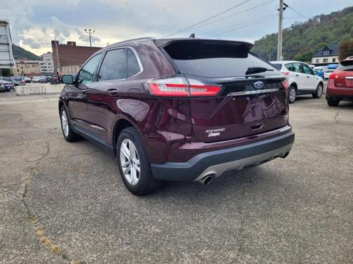 2020 Ford Edge 