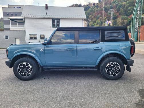 2021 Ford Bronco Outer Banks