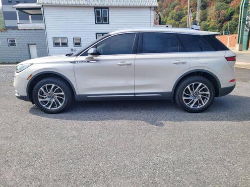2021 Lincoln Corsair Standard