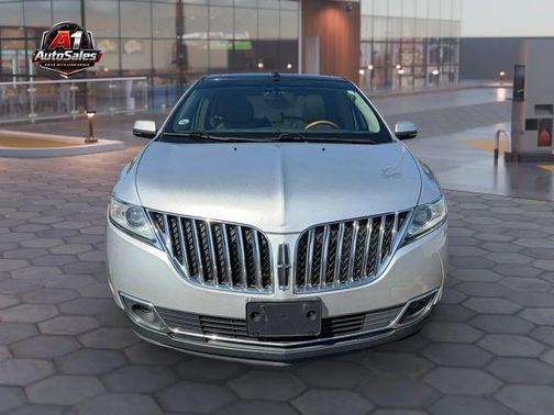 Silver 2013 Lincoln MKX Base