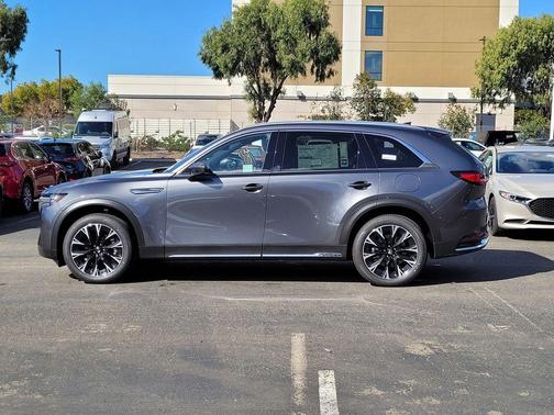 2026 Mazda CX-90 PHEV Premium Plus