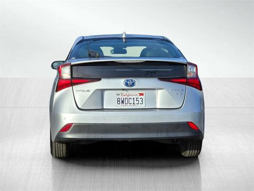 2021 Toyota Prius XLE