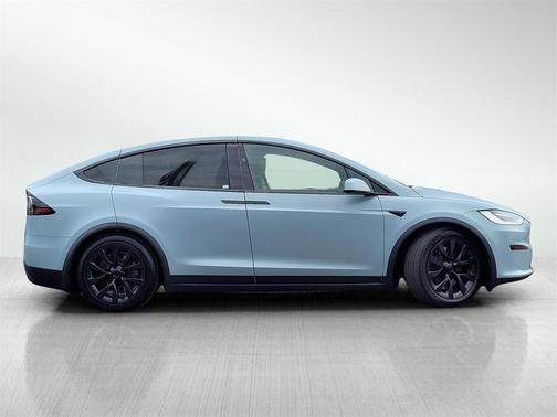 2022 Tesla Model X Base