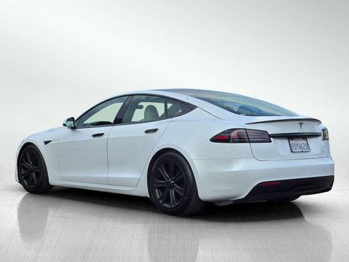 2023 Tesla Model S Standard Range