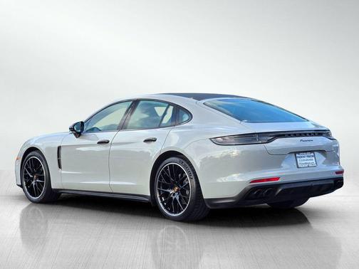2023 Porsche Panamera Platinum Edition