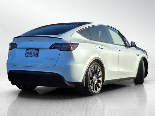 2023 Tesla Model Y Performance Dual Motor All-Wheel Drive