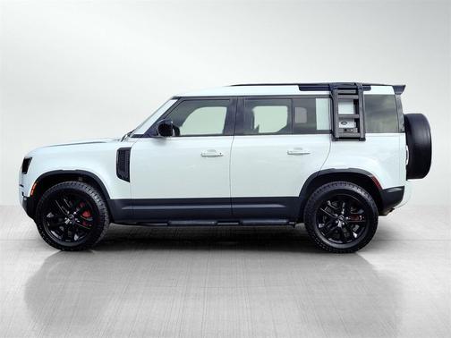 2020 Land Rover Defender 110 SE