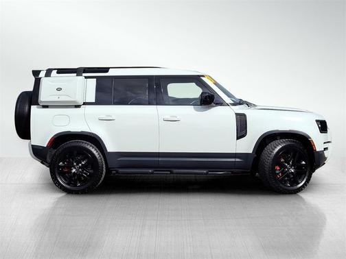2020 Land Rover Defender 110 SE