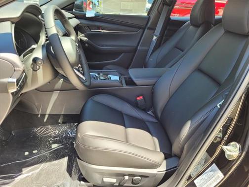 2025 Mazda Mazda3 FWD w/Preferred Package