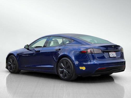 2022 Tesla Model S Base