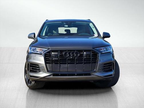 2022 Audi Q7 55 Premium Plus