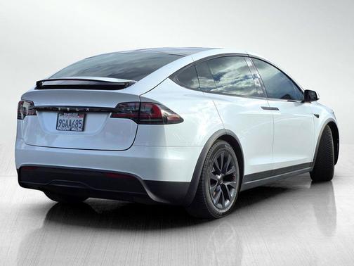 2023 Tesla Model X Standard Range
