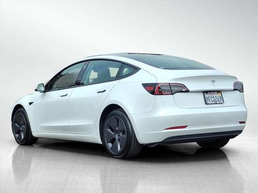 2023 Tesla Model 3 Standard Range