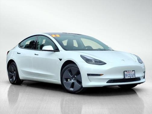 2023 Tesla Model 3 Standard Range