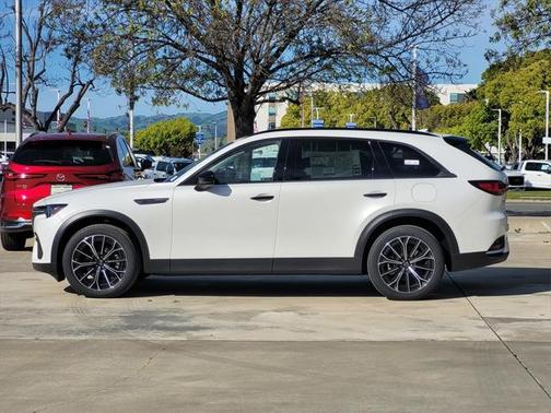 2025 Mazda CX-70 PHEV Premium Package